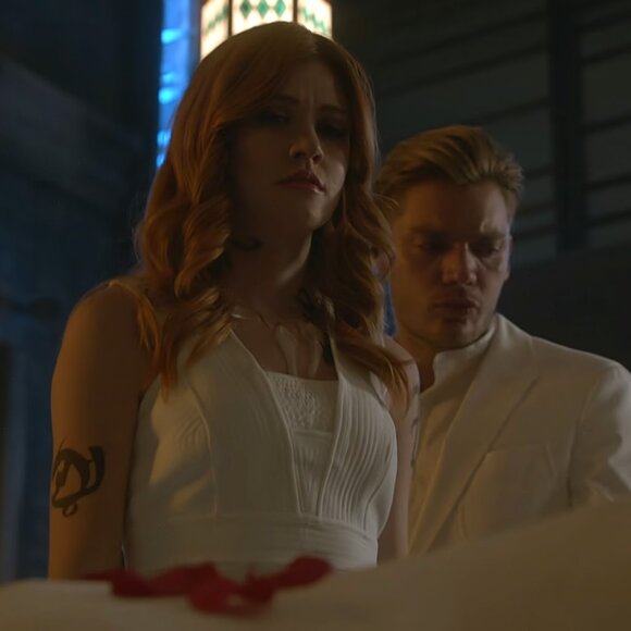 A.L.C. Leigh Top in White ASO Clary Fray - Picture 13 of 14